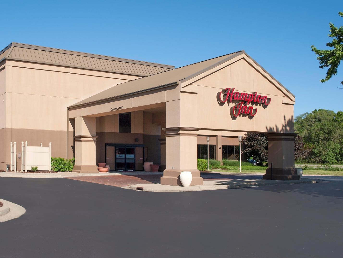 Surestay Plus Hotel By Best Western Stevensville St Joseph Kültér fotó