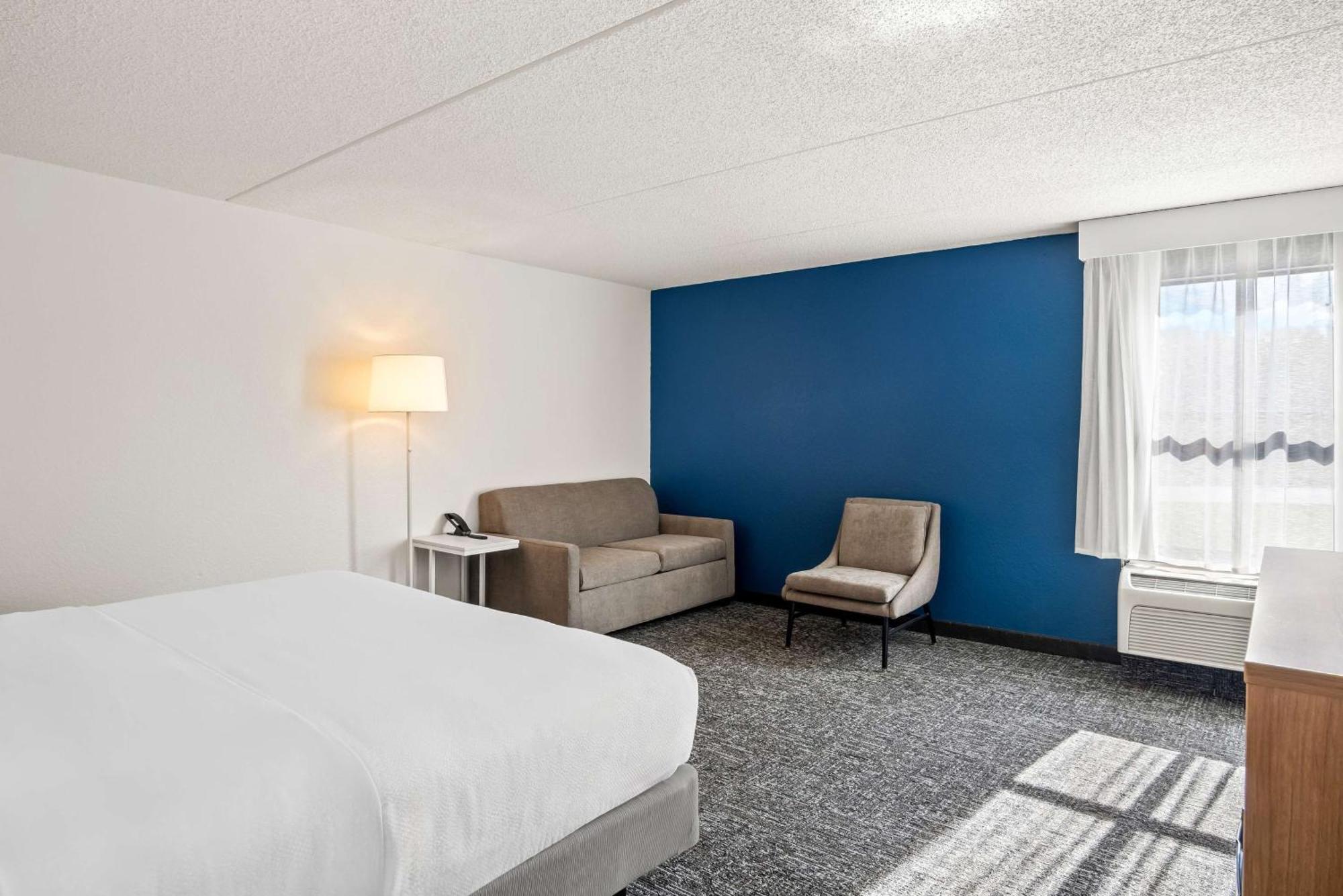 Surestay Plus Hotel By Best Western Stevensville St Joseph Kültér fotó
