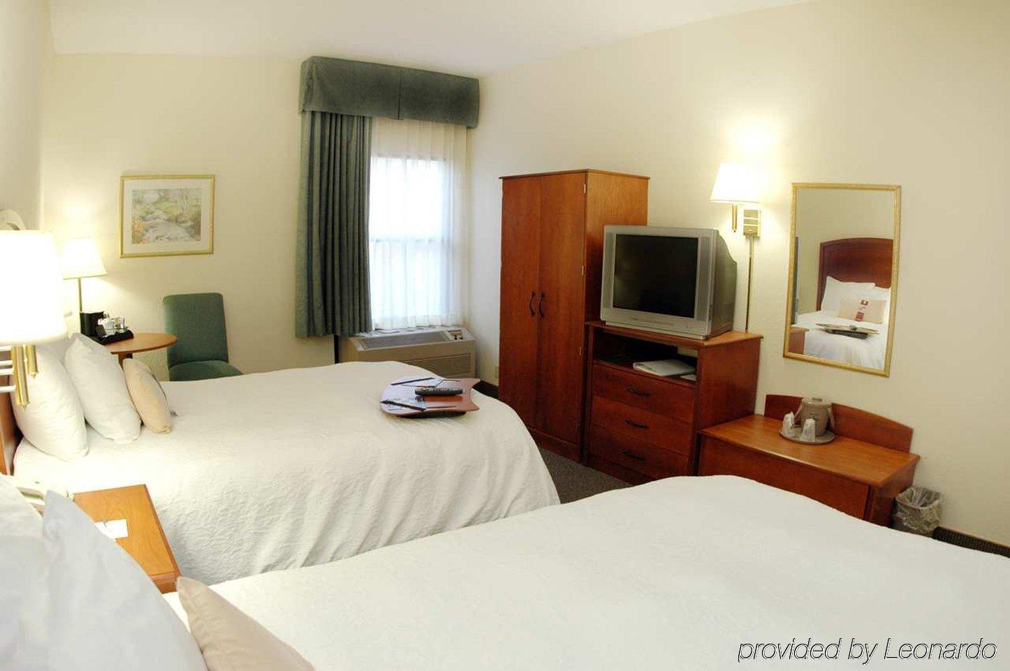Surestay Plus Hotel By Best Western Stevensville St Joseph Szoba fotó